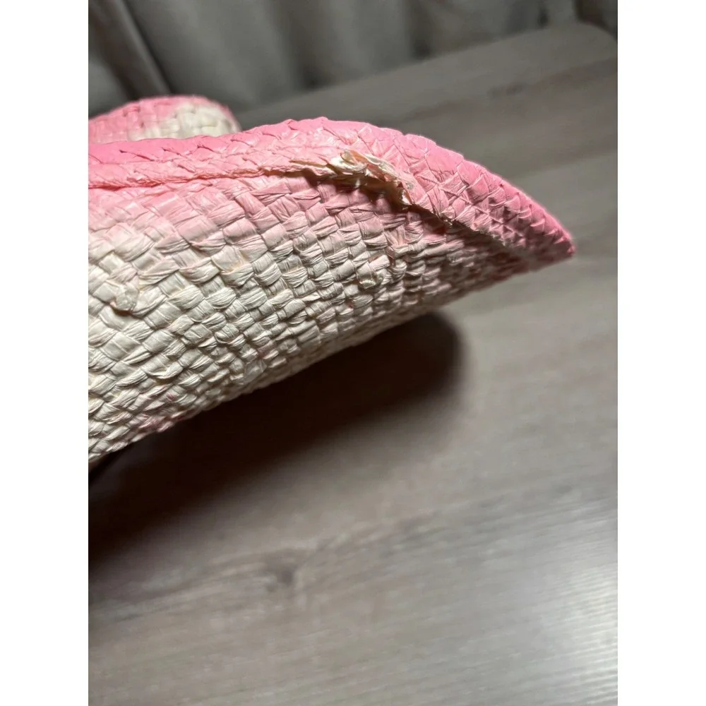 N/A pink white